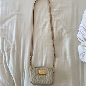 Michael Kors cross body